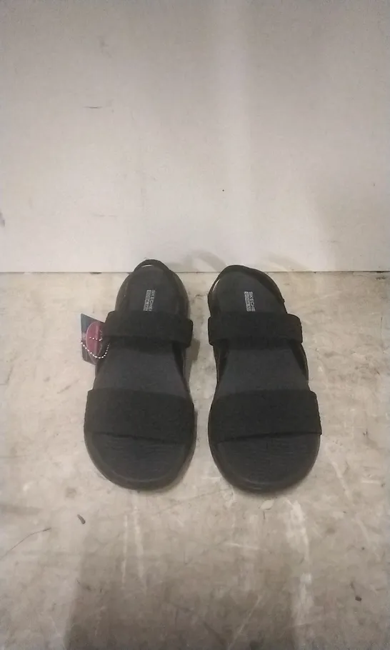 BOXED LADIES SKETCHERS GO WALK SANDALS IN BLACK  (SIZE 5)