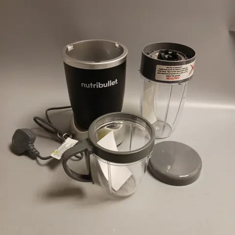 BOXED NUTRIBULLET BLENDER 600W MOTOR BASE INCLUDES EXTRACTOR BLADE, 700ML CUP, 500ML CUP, HANDLED LIP RING AND SOLID LID
