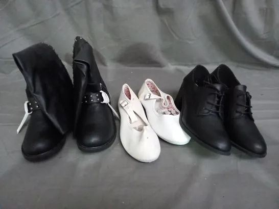 APPROXIMATELY 10 PAIRS OF ASSORTED SHOES IN VARIOUS STYLES AND SIZES