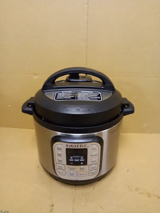 INSTANT POT DUO MINI PRESSURE COOKER