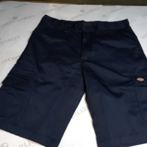 DICKIES EVERYDAY SHORTS IN NAVY BLUE - UK36