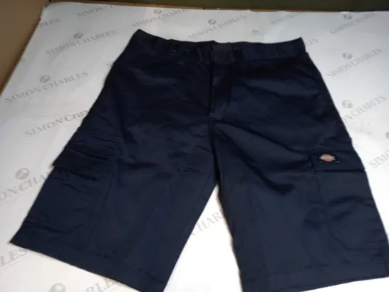 DICKIES EVERYDAY SHORTS IN NAVY BLUE - UK36