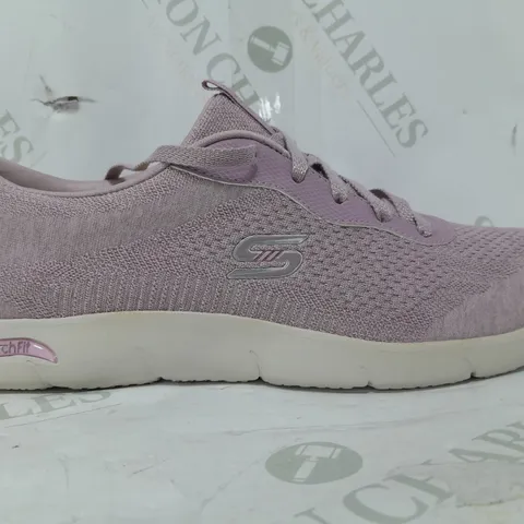BOXED PAIR OF SKECHERS ARCH FIT TRAINERS IN MAUVE UK SIZE 7