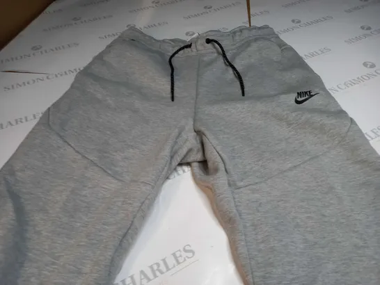 NIKE MEN TECH FLEECE JOGGERS GREY - MEDIUM