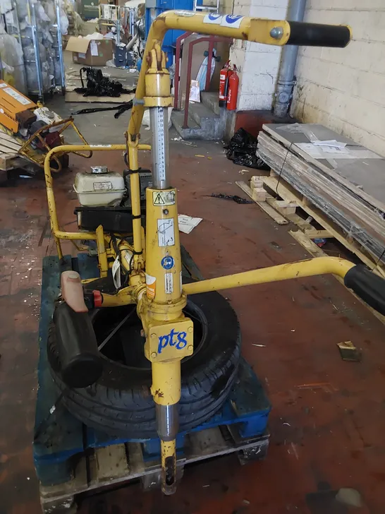 GEISMAR PT 8 PETROL POWERED SLEEPER DRILLING MACHINE