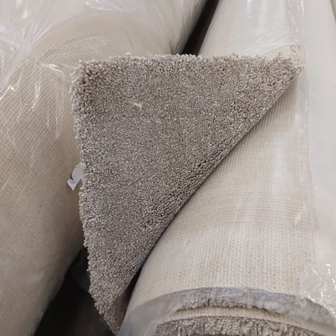 ROLL OF QUALITY ULTIMATE EXPRESSIONS TAUPE CARPET // SIZE: APPROX 5 X 2.92m