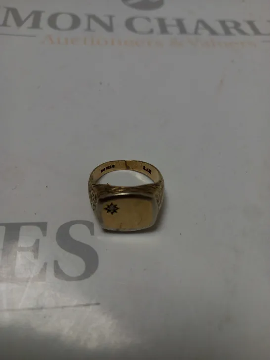 SQUARE GOLD EFFECT RING WITH STAR DETAIL 