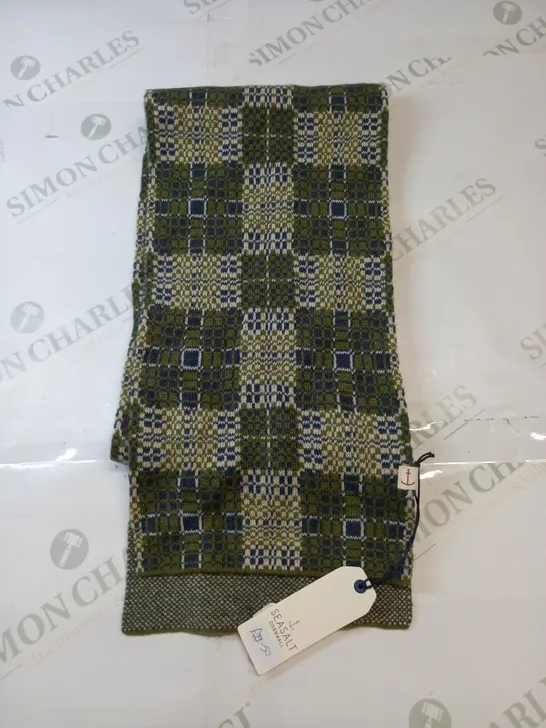 SEASALT CORNWALL GEOMETRIC PATTERN SCARF IN GREEN