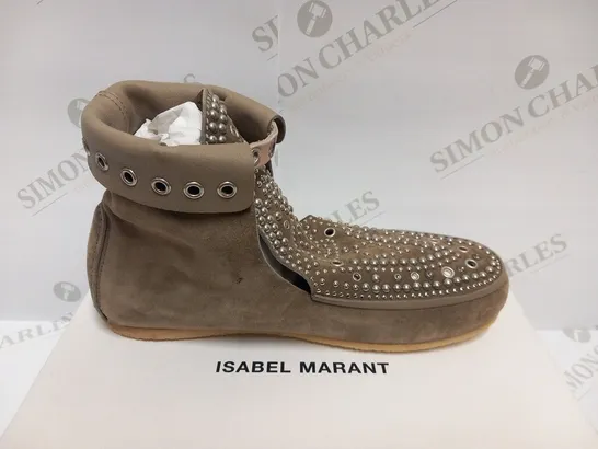 BOXED PAIR OF ISABEL MARANT MORLEY STUDDED SHOES TAUPE SIZE 40