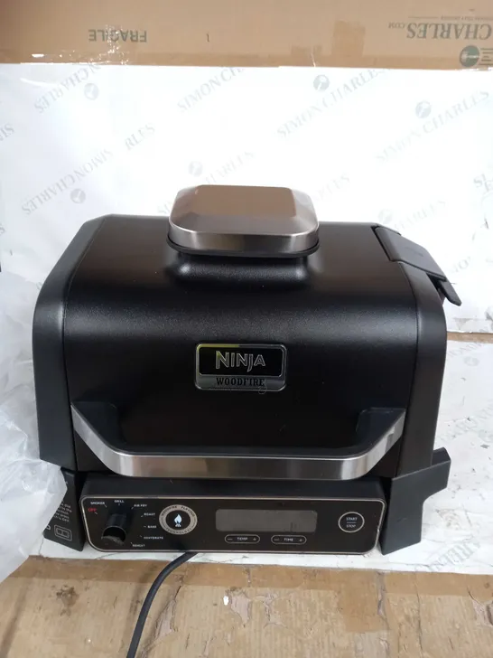 NINJA WOODFIRE ELECTRIC BBQ GRILL & SMOKER WITH AIR FRY FUNCTION OG701UKQ