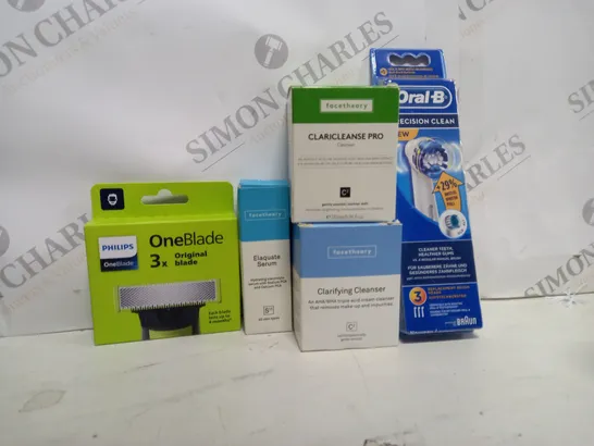 BOX OF APPROX 20 ASSORTED HEALTH AND BEAUTY ITEMS TO INCLUDE - ORAL B TOOTHBRUSH HEADS - FACETHEORY CLARICLEANSE PRO - PHLIPS ONE BLADE ETC