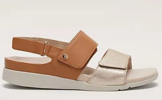 STRIVE RIVIERA SANDAL TAN SIE 4