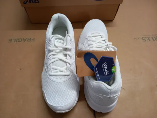 BOXED BRAND NEW JOLT 3 MENS TRAINERS IN WHITE - UK 7