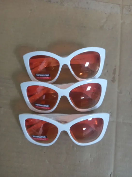 BOX OF APROX 100 SUN GLASSES 