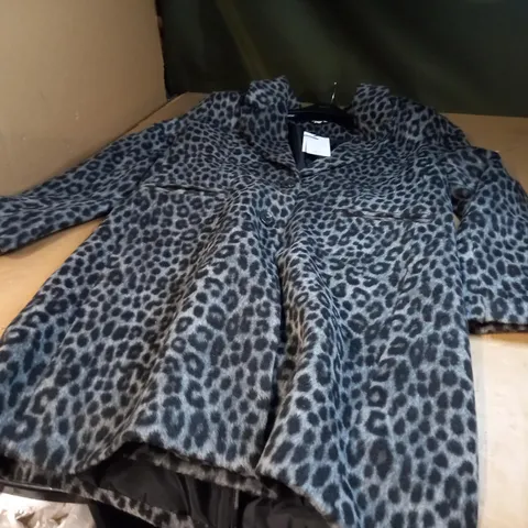 GREY LEOPARD STYLE JACKET UK SIZE 14