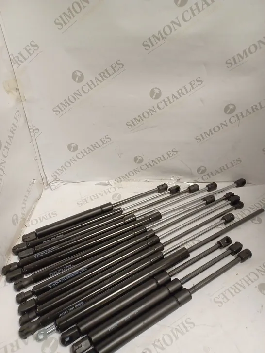 BOX OF 14 ASSORTED UNIVERSAL GAS STRUTS IN VARIOUS LENGTHS 