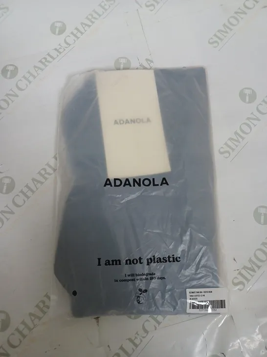 BAGGED ADANOLA ULTIMATE TANK BAR SIZE M