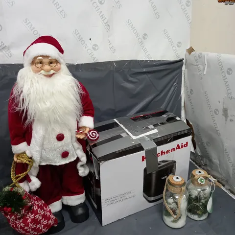 APPROXIMATELY 9 ASSORTED ITEMS TO INCLUDE TOASTER, PRE-LIT STANDING SANTA, SARA DAVIES PRE LIT DECOR PIECES, ETC