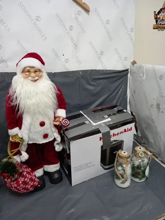 APPROXIMATELY 9 ASSORTED ITEMS TO INCLUDE TOASTER, PRE-LIT STANDING SANTA, SARA DAVIES PRE LIT DECOR PIECES, ETC