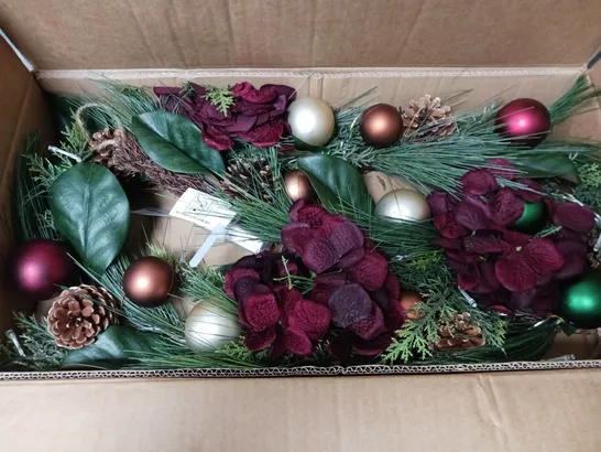 RED HYDRANGEA PRE-LIT CHRISTMAS GARLAND