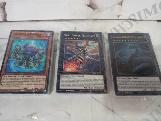 LOT OF ASSORTED YU-GI-OH TRADING CARDS