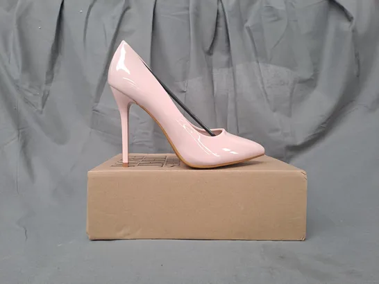 BOXED PAIR OF WHERE'S THAT FROM POINTED TOE HIGH HEEL SHOES IN PINK EU SIZE 39