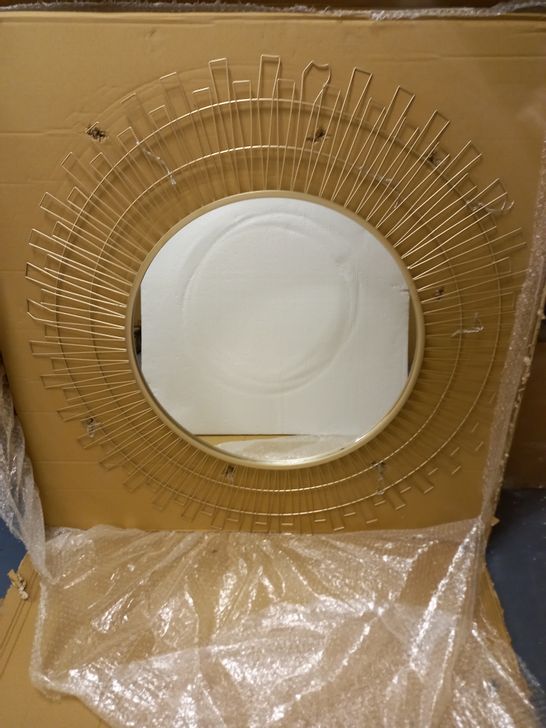 BOXED WIRE FRAMED CIRCULAR WALL MIRROR