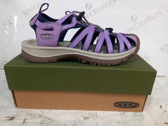 BOXED PAIR OF KEEN WHISPER SANDALS IN LAVENDER COLOUR UK SIZE 5.5