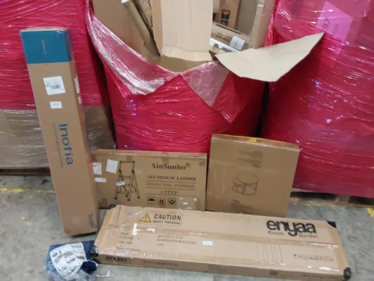 PALLET OF ASSORTED ITEMS INCLUDING: MEMORY FOAM MATTRESS, STEP LADDER, ROOM DIVIDER, COFFEE TABLE, SOFA COVER