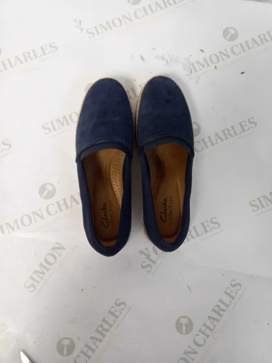 CLARKS SERENA LOAFER NAVY SIZE 4