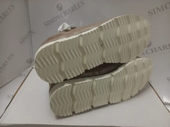 BOXED TAUPE MODA TRAINERS - SIZE 5 