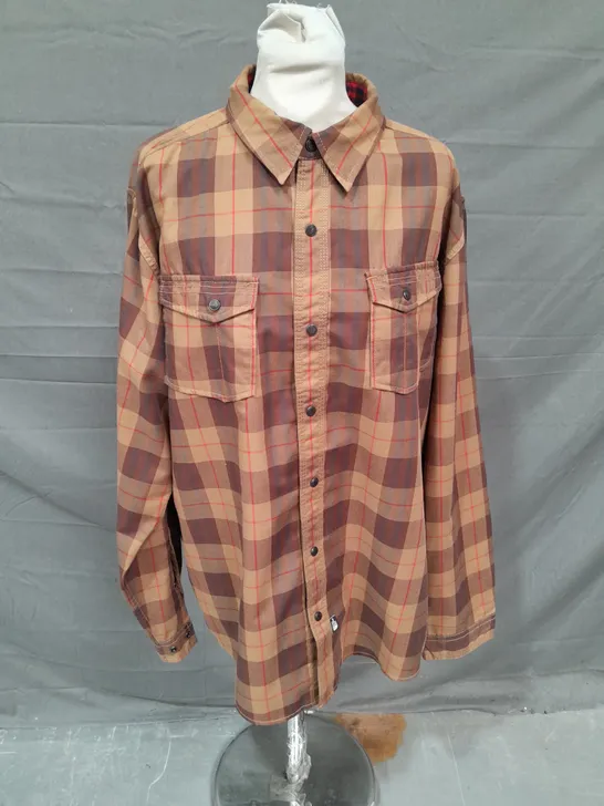 THE NORTH FACE BUTTON DOWN SHIRT IN BROWN PLAID SIZE L