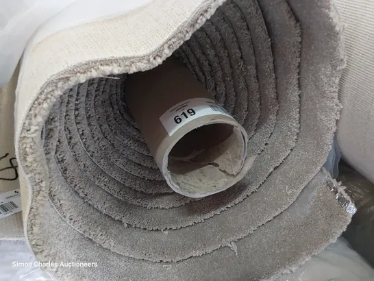 ROLL OF QUALITY HEARTLAND ULTRA KEMPSEY CARPET APPROXIMATELY 5M × 8.5M