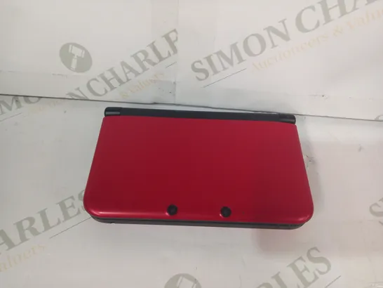 NINTENDO 3DS XL HANDHELD GAMING CONSOLE IN RED WAP-002