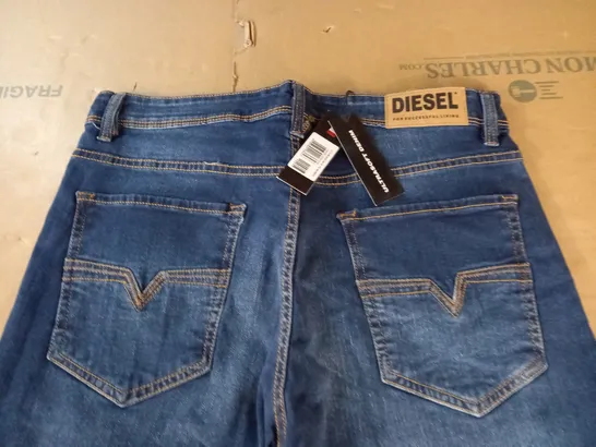 DIESEL WAYKEE SLIM FIT JEANS - W34 L32