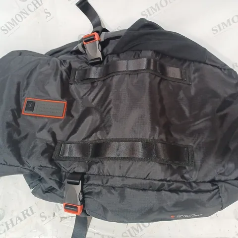 ZHIK 30L BACKPACK IN BLACK