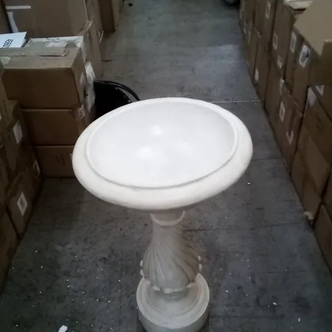 BOXED BIRD BATH