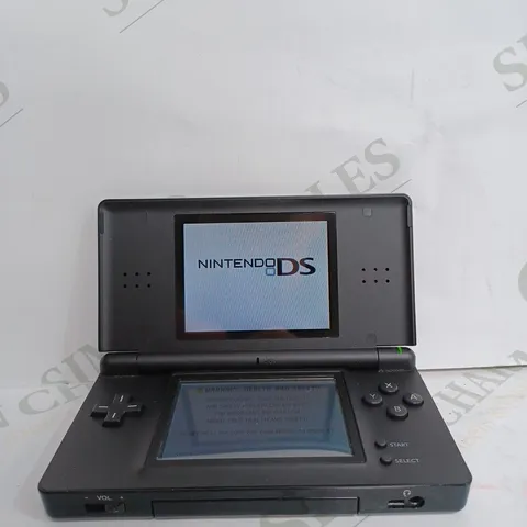 NINTENDO DS LIGHT IN BLACK