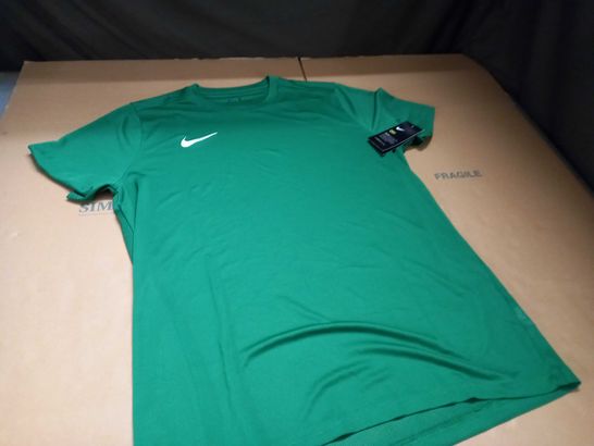 NIKE DRY GREEN T-SHIRT - XL