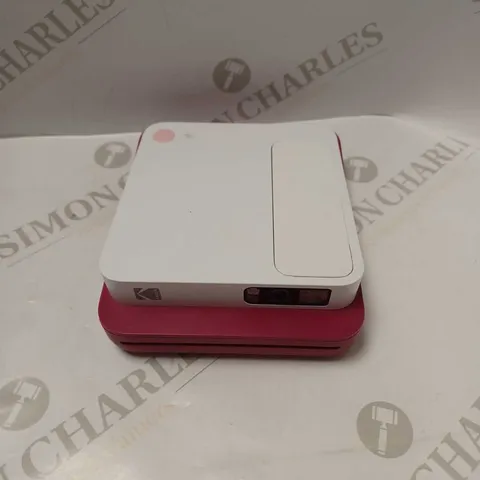 KODAK SMILE CLASSIC DIGITAL INSTANT CAMERA 