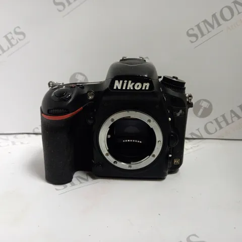 NIKON CAMERA BLACK