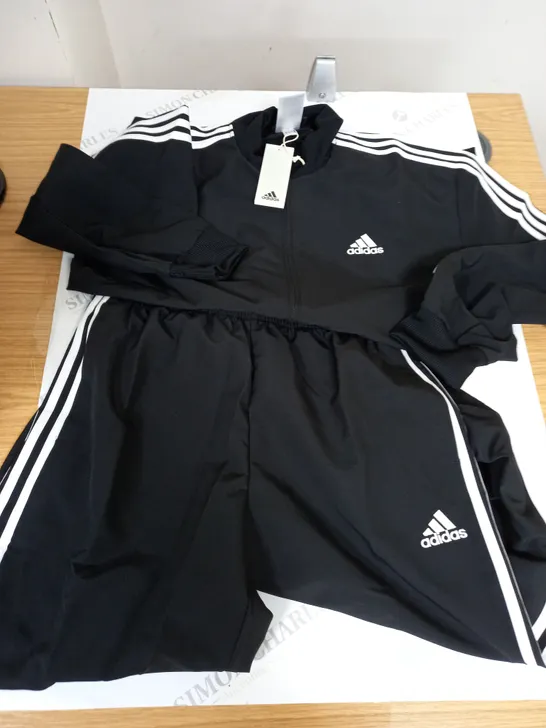 ADIDAS BLACK & WHITE TRACKSUIT - M