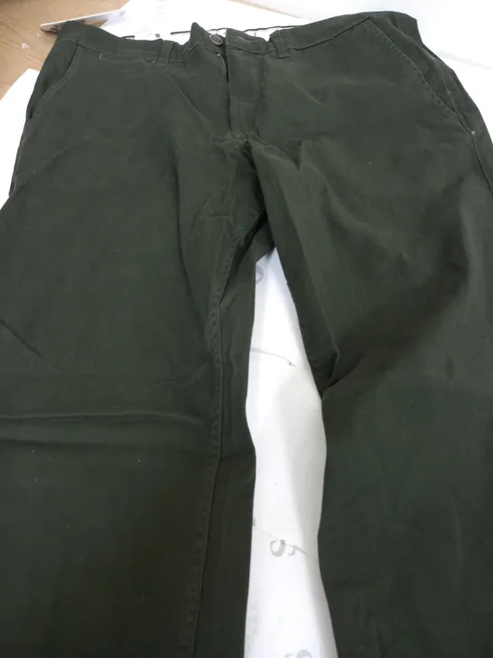 JACKS & JONES REGULAR FIT PANTS IN DARK GREEN - 34/30"