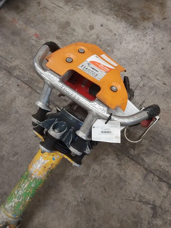 ROBEL 62.05 2 STROKE VERTICAL TAMPER - RAILWAY MAINTENANCE TOOL