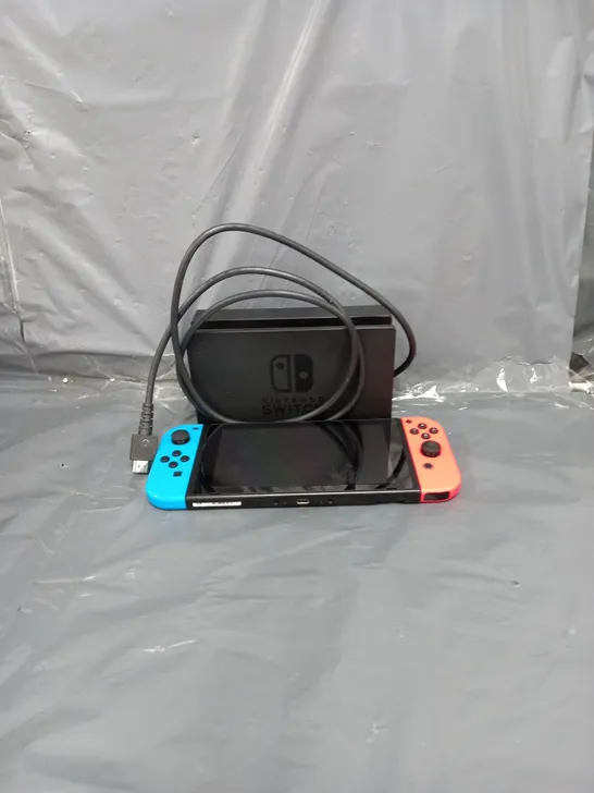 NINTENDO SWITCH MODEL HAC-001(-01)