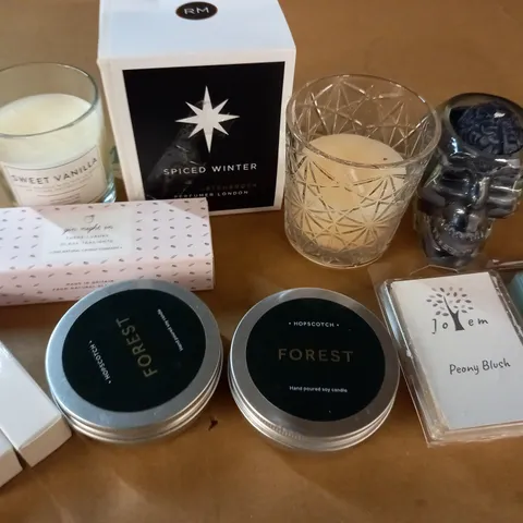 LOT OF 11 ASSORTED CANDLES AND WAX MELTS