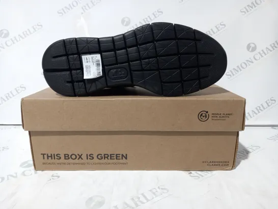 BOXED PAIR OF CLARKS LACE UP SHOES IN BLACK UK SIZE 6