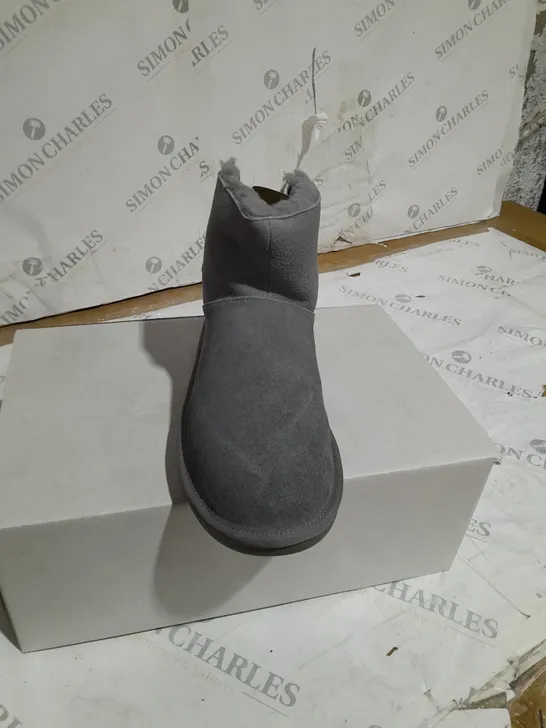 BOXED MODA IN PELLE KIDS STAR BOOT GREY SIZE 4 