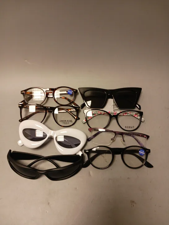 APPROXIMATELY 20 ASSORTED SUNGLASSES/SPECTACLES IN VARIOUS DESIGNS  