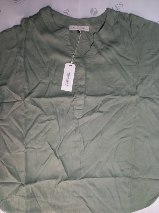 MAISON DE NIMES CRINKLE BLOUSE IN SAGE - SIZE LARGE